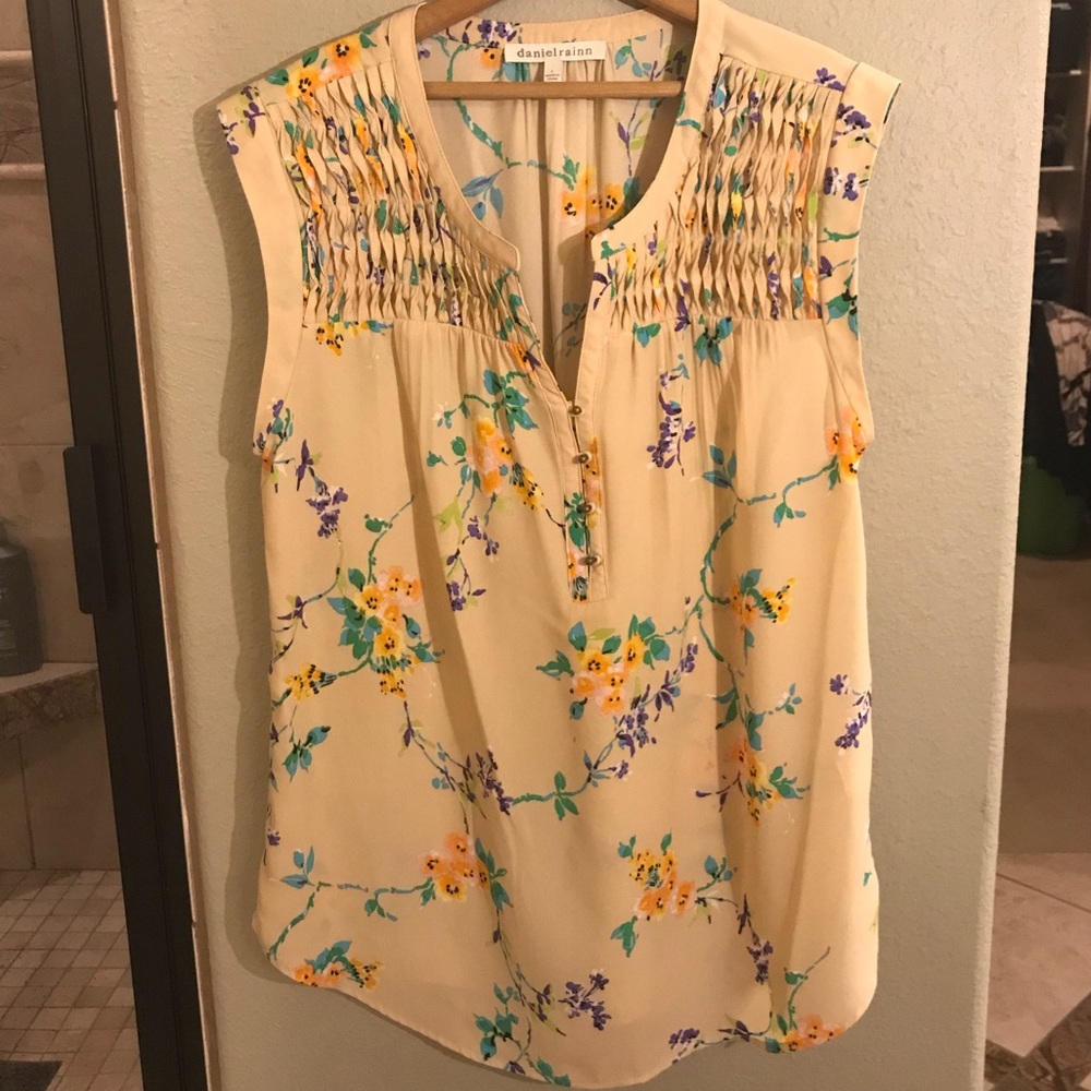 Detailed Summer Popover by Daniel Rainn size L